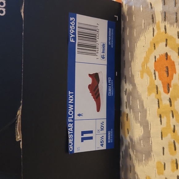 Adidas men's Questar next size 11 new with box - Picture 5 of 5
